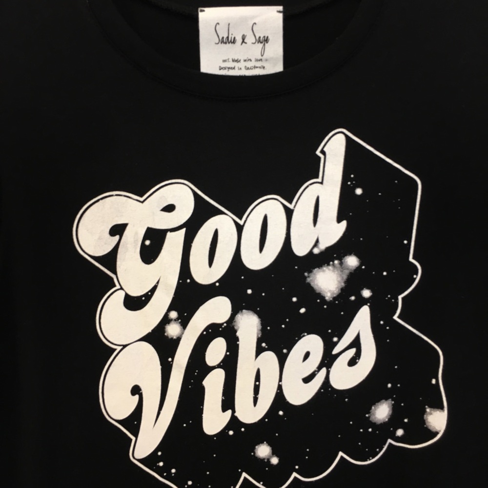 NWT ✨ sadie & sage “good vibes” tee - Picture 2 of 6
